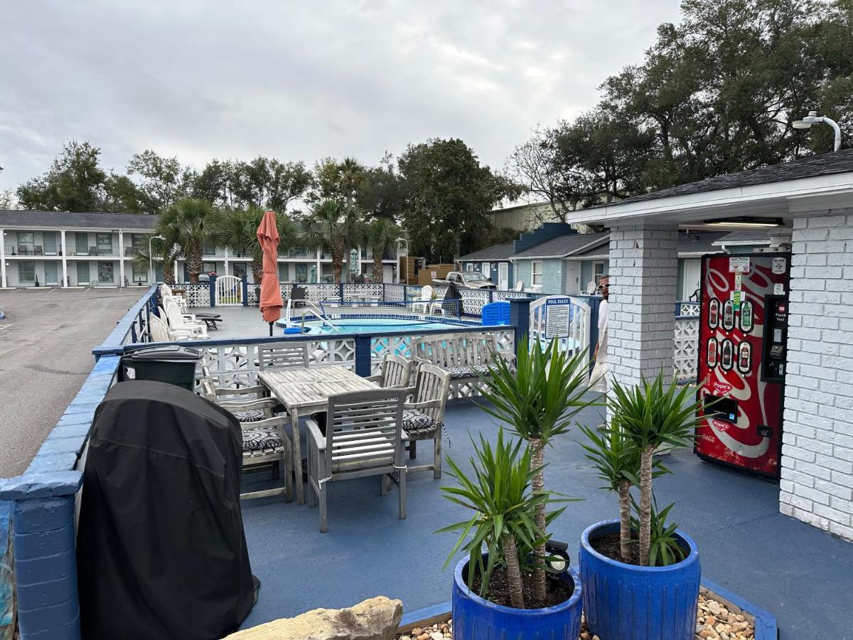 Gulf Coast Inn Галф-Бриз Экстерьер фото